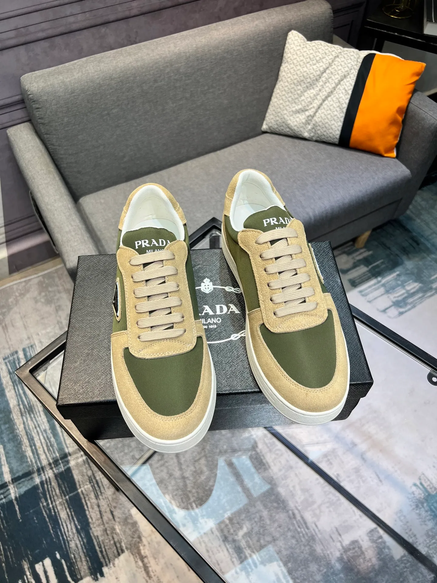 Men's men's shoes 💰440 [PRADA—Prada] latest model 🙈original replica! 👟👟👟Available here. The workmanship is top-notch. The upper is made of Italian 🇮🇹Imported calfskin. ❗️Breathable genuine leather lining @Suitable for travel. The original version has an enlarged engraved sole, making it suitable for all kinds of travels, showing low-key luxury. Let quality speak for itself. Color: Size: 38-44